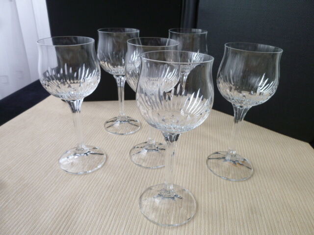 Set of 6 glasses of rosé or red wine in crystalline
