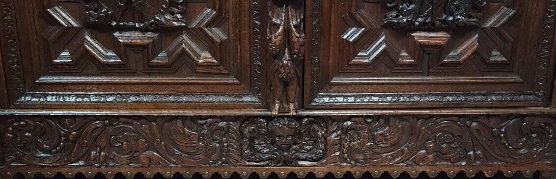 Grand buffet deux-corps style renaissance richement sculpté – « anno 1634 »
