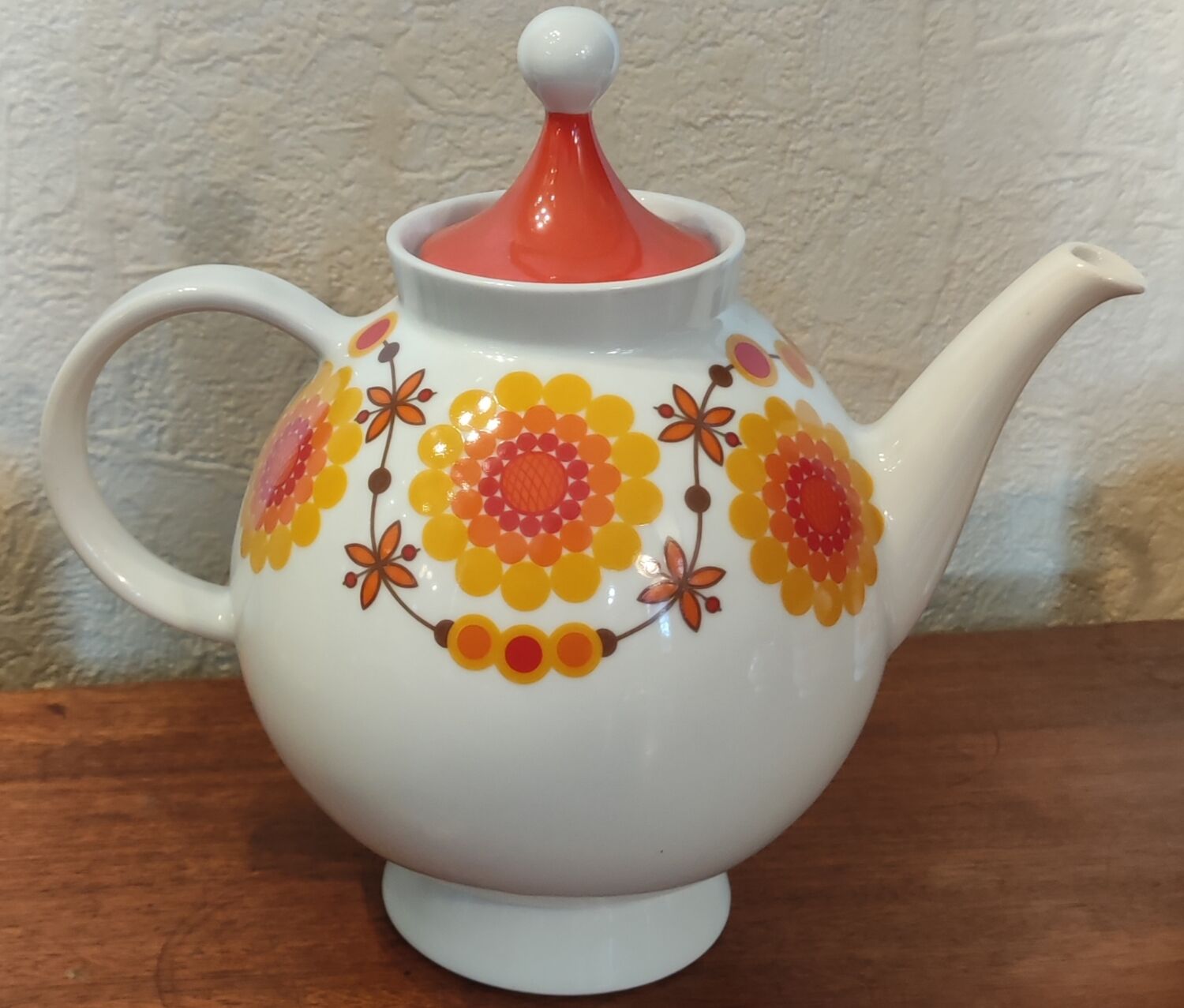 10-piece vintage coffee/tea set