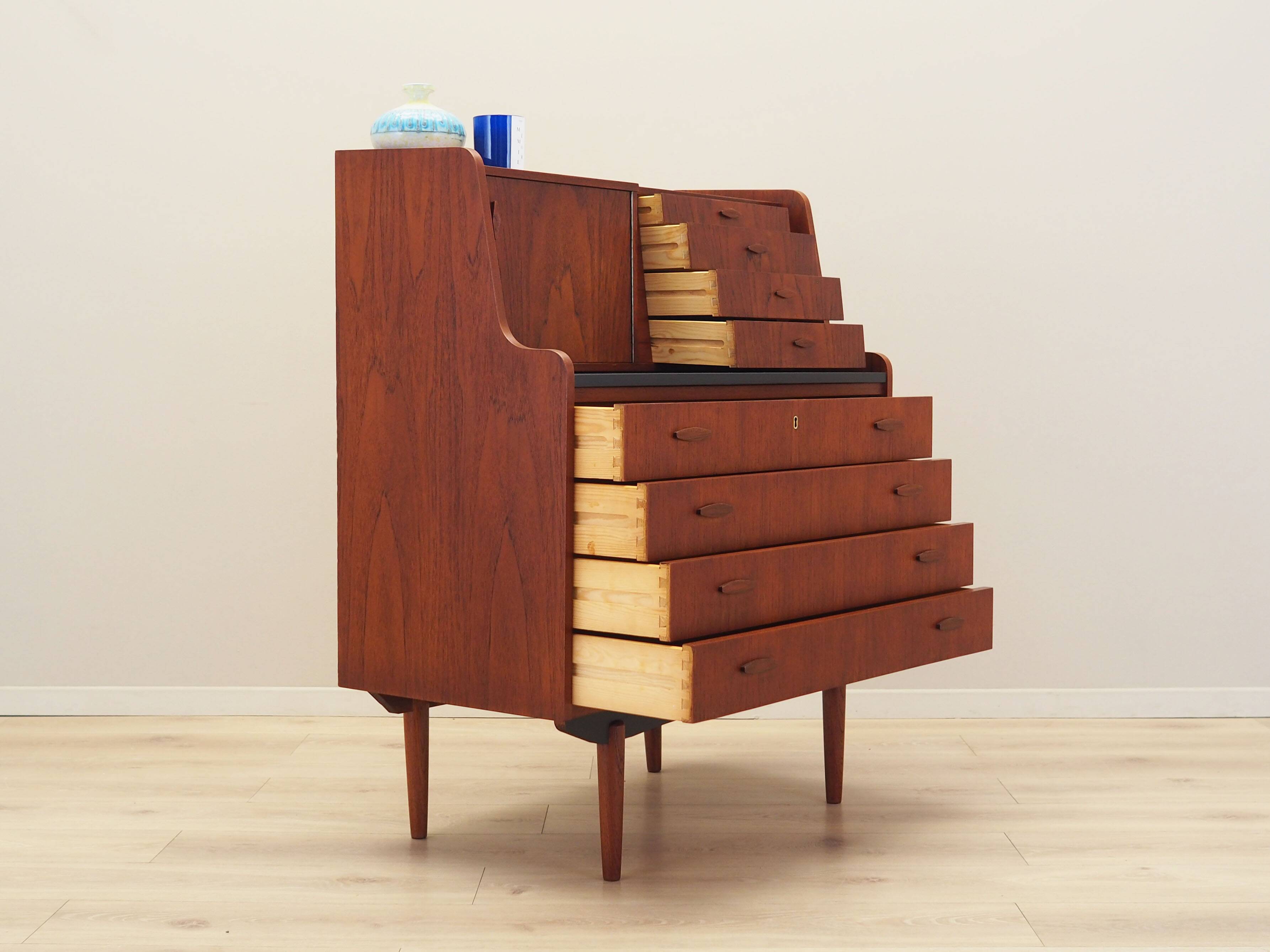 Secrétaire en teck, design danois, années 1970, production : Danemark