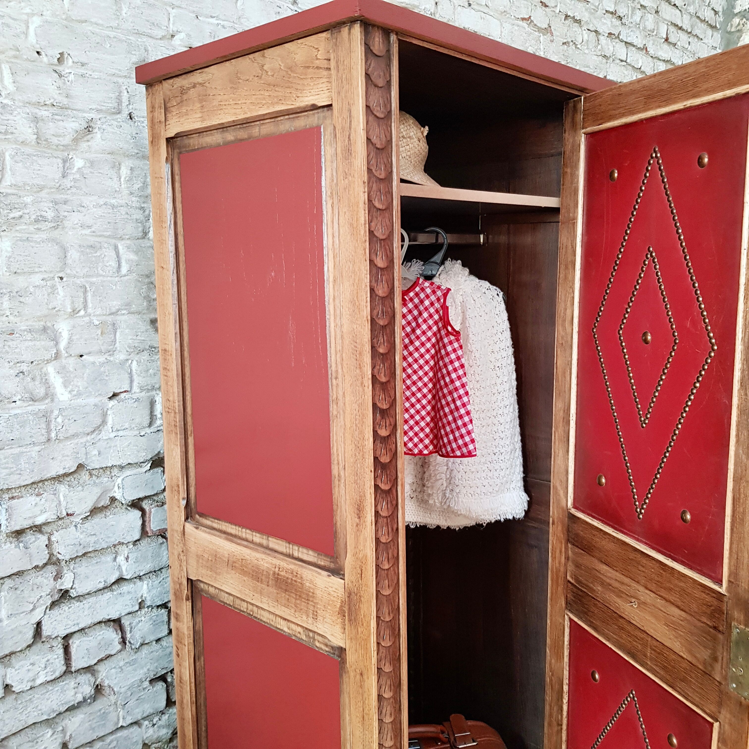Cloakroom entrance furniture