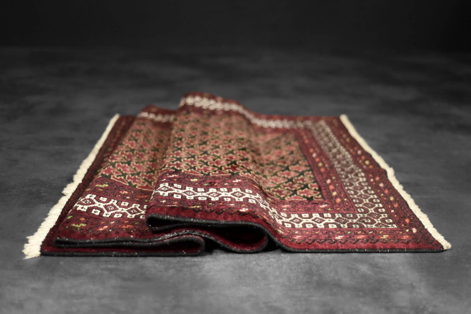 Handwoven Mir-Saruk oriental rug, Middle East 1960s