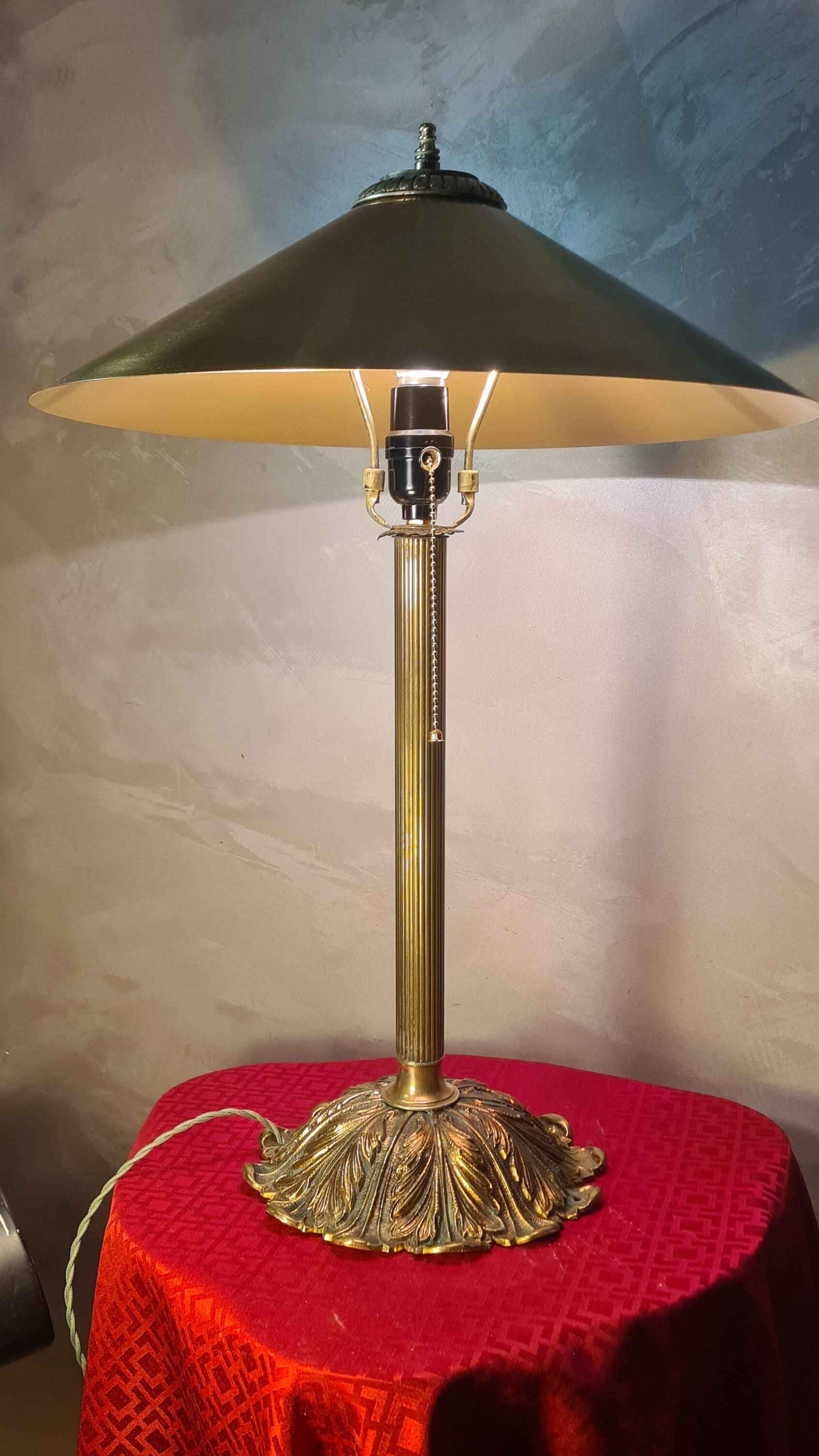 lampe de bureau 1920 bronze massif abat jour laiton , inter a tirette 63x43