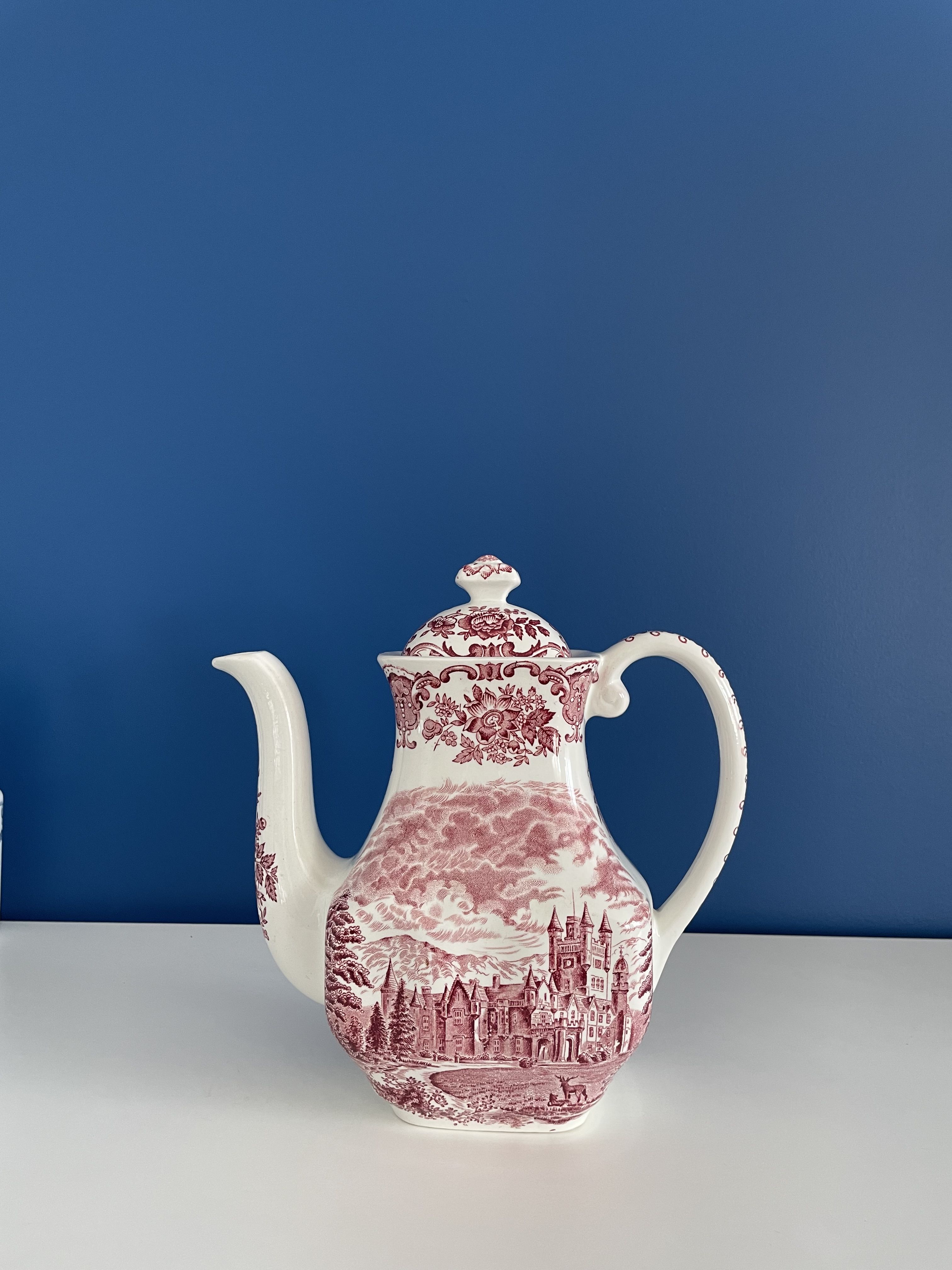 English porcelain tea maker royal homes of britain enoch wedgood tunstall