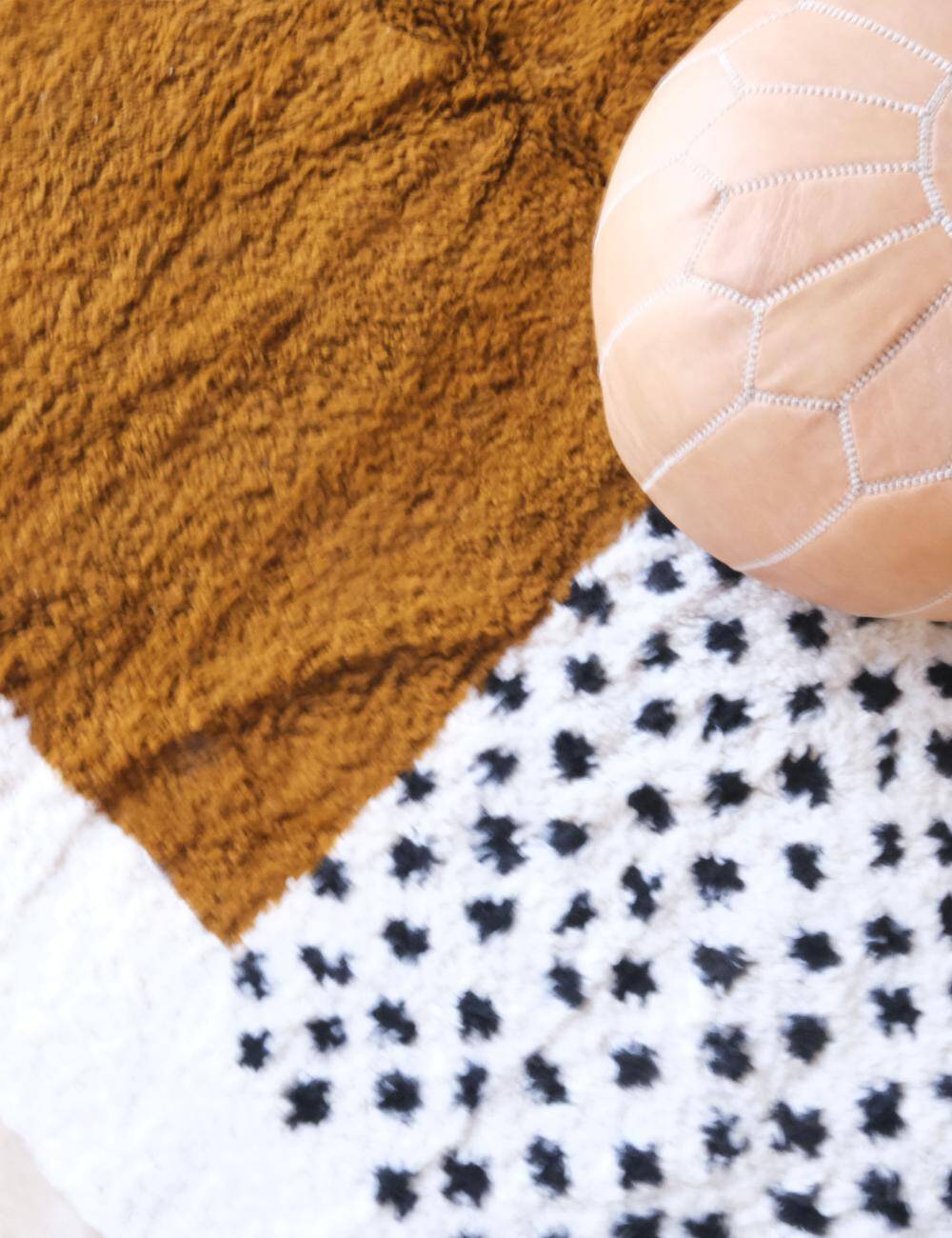 Modern Berber Rug - 291 x 230 cm