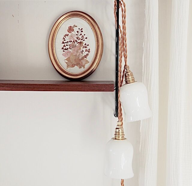 White opaline walker