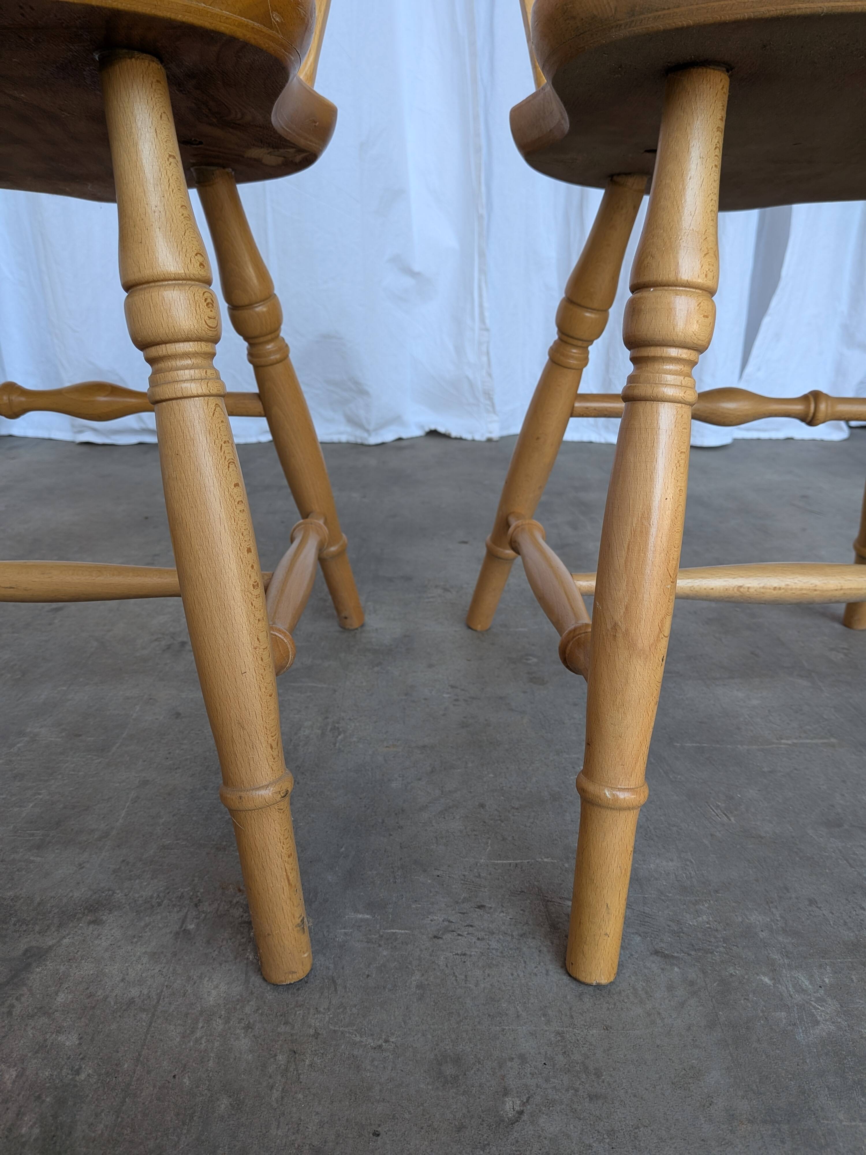 Vintage Windsor Style Dining Chair: Rustic Farmhouse Kitchen