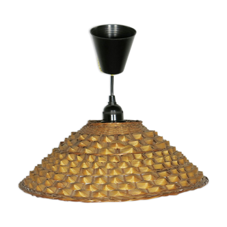 Suspension in braided rattan