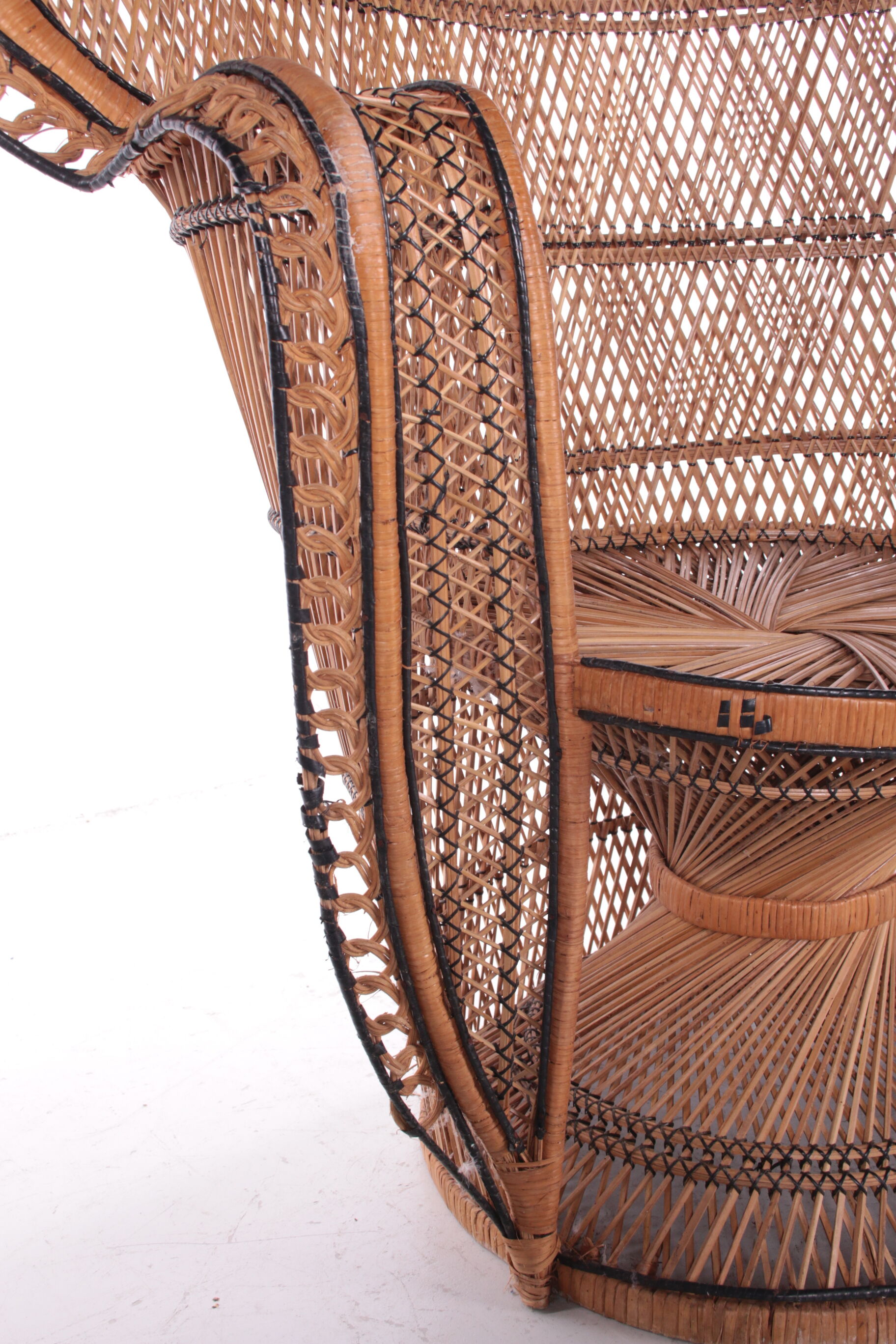 French King Sized Emmanuelle Peacock Chair, 1960s