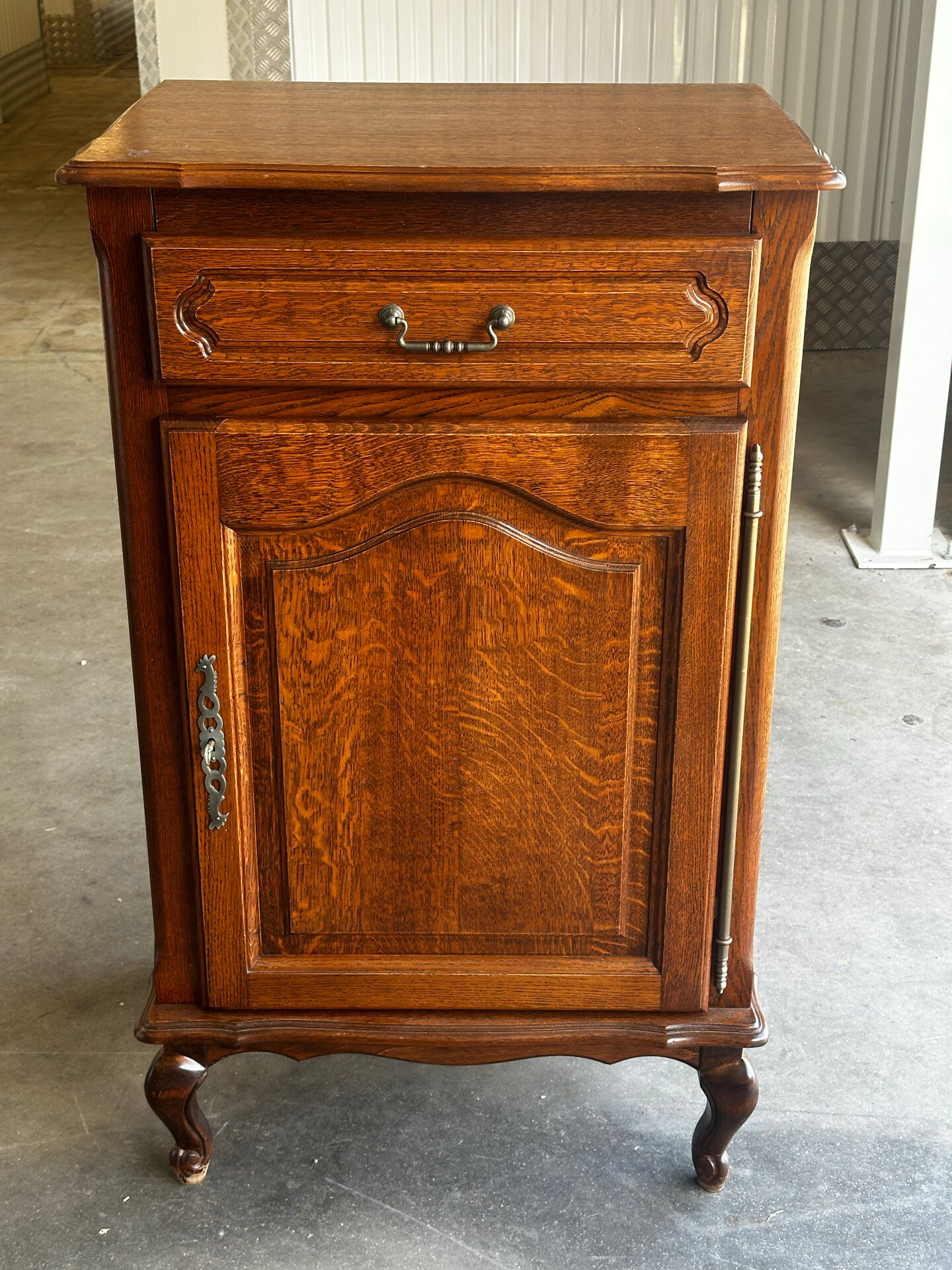 Vintage solid oak furniture for a vinyl turntable.