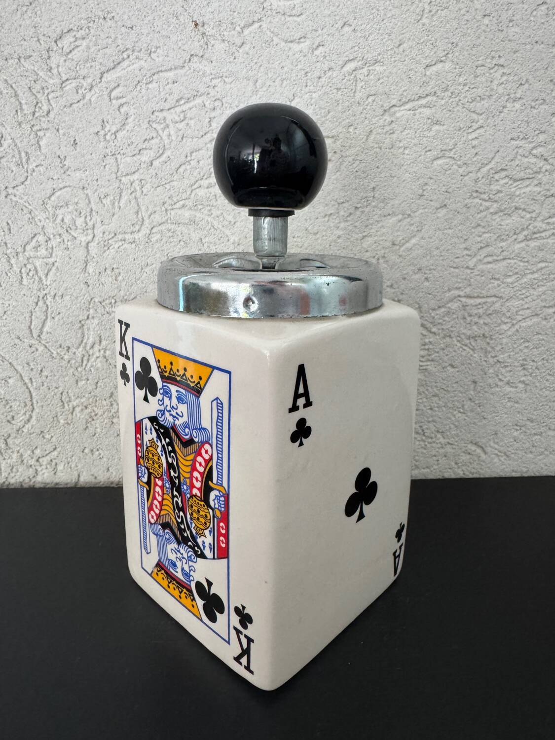 Ceramic ashtray with playing card motifs