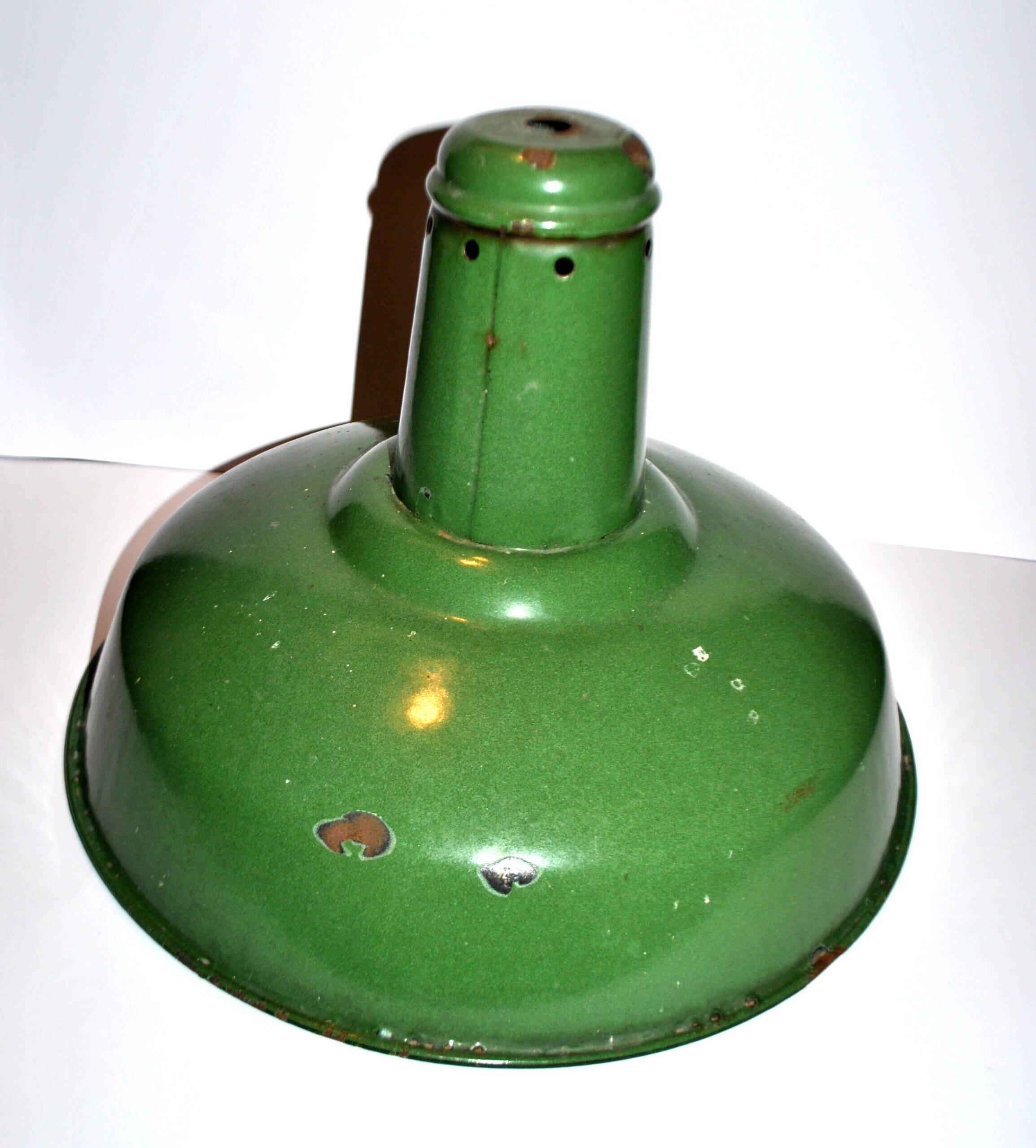 Green enamelled sheet metal workshop lamp – Industrial Farmhouse pendant light 41cm