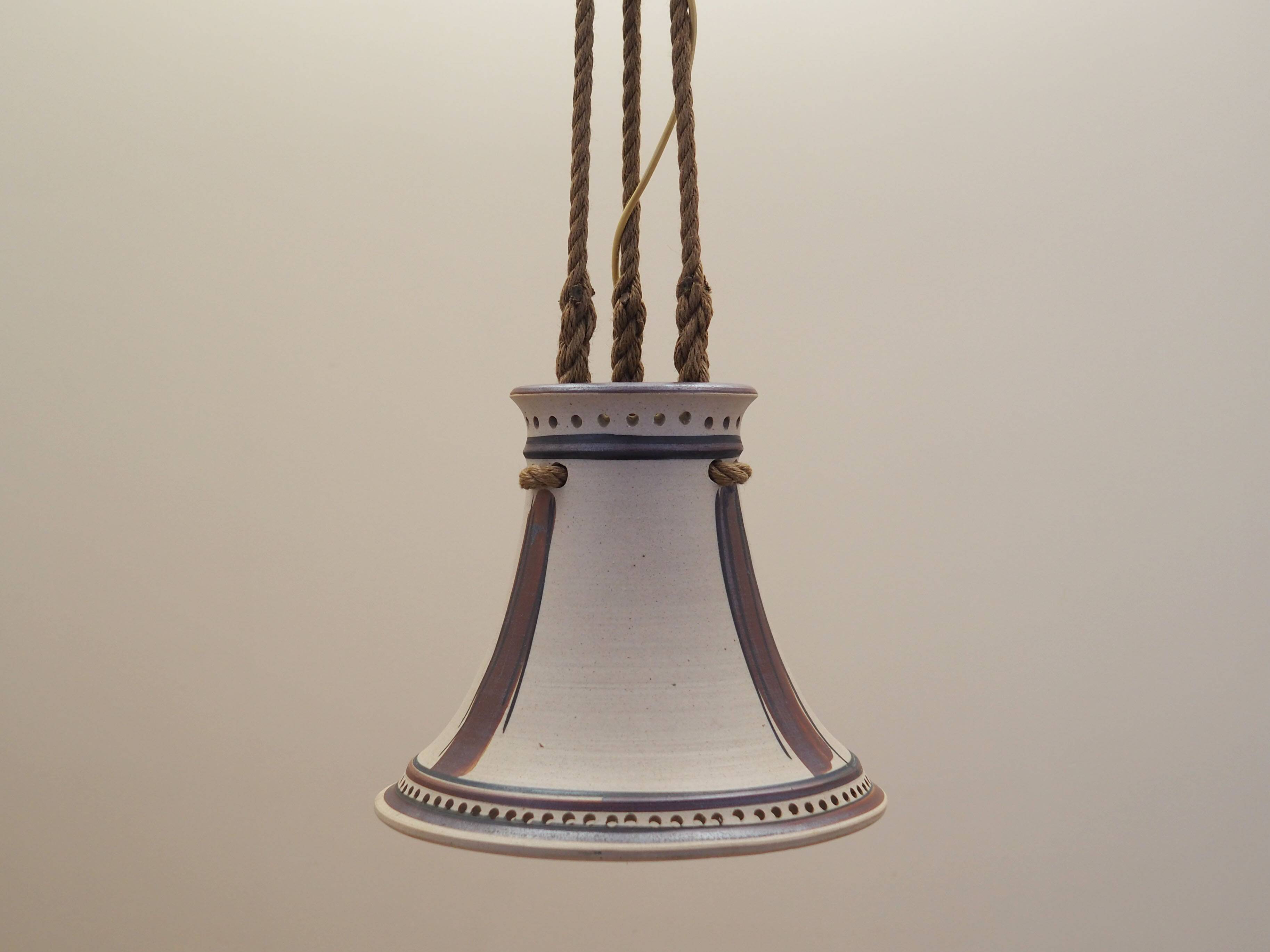 Suspension, design danois, années 1960, production : Danemark