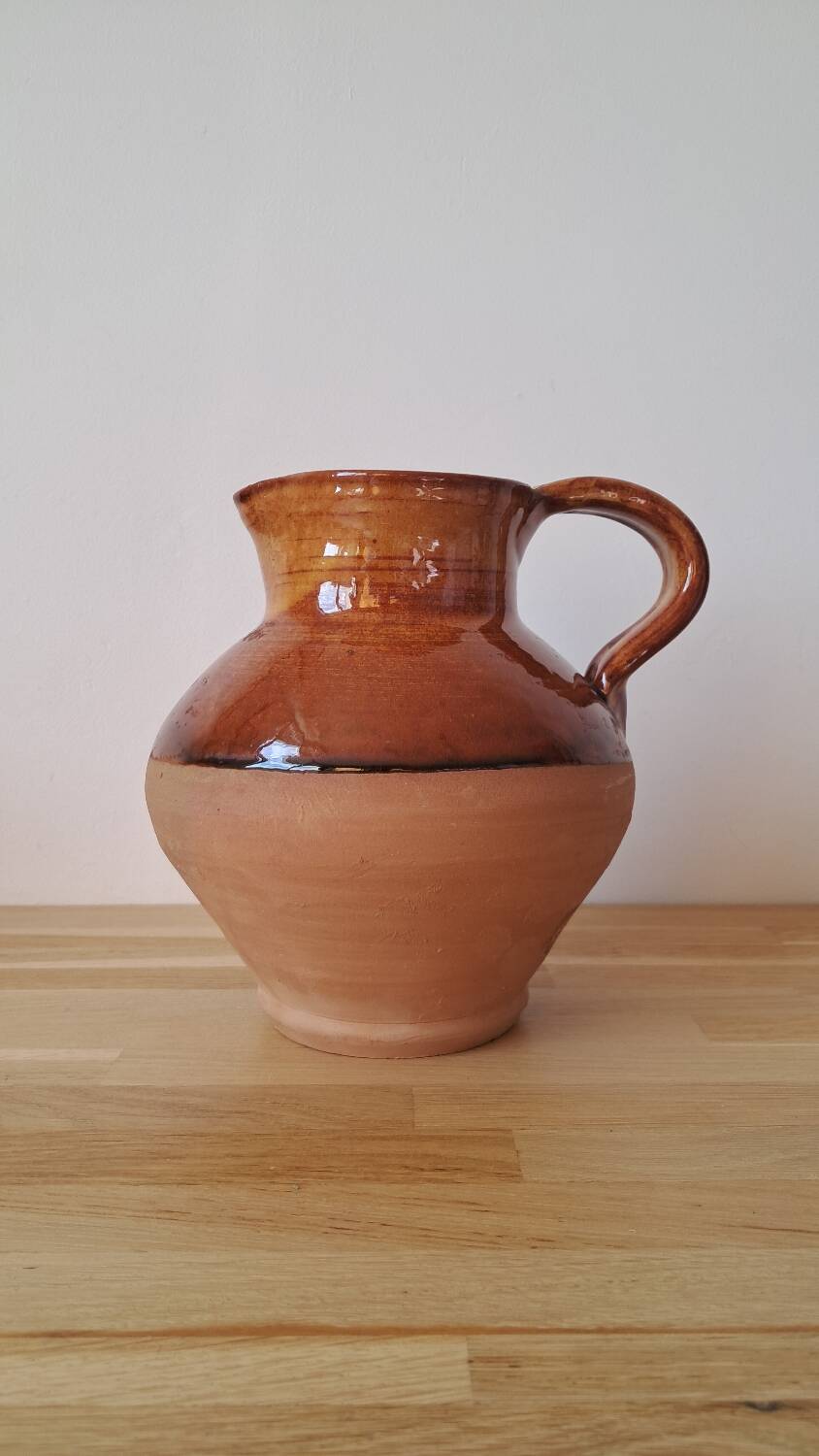 Glazed jug