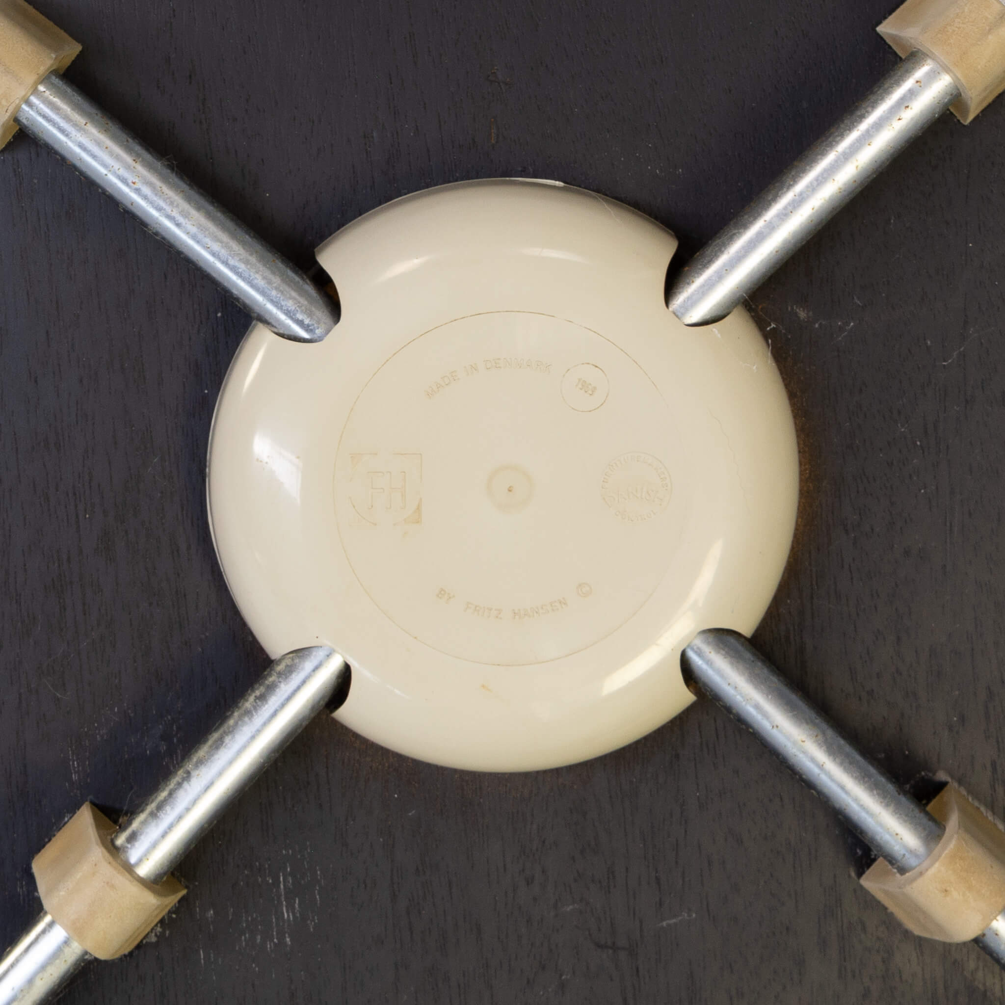 Arne Jacobsen butterfly chairs for Fritz Hanzen