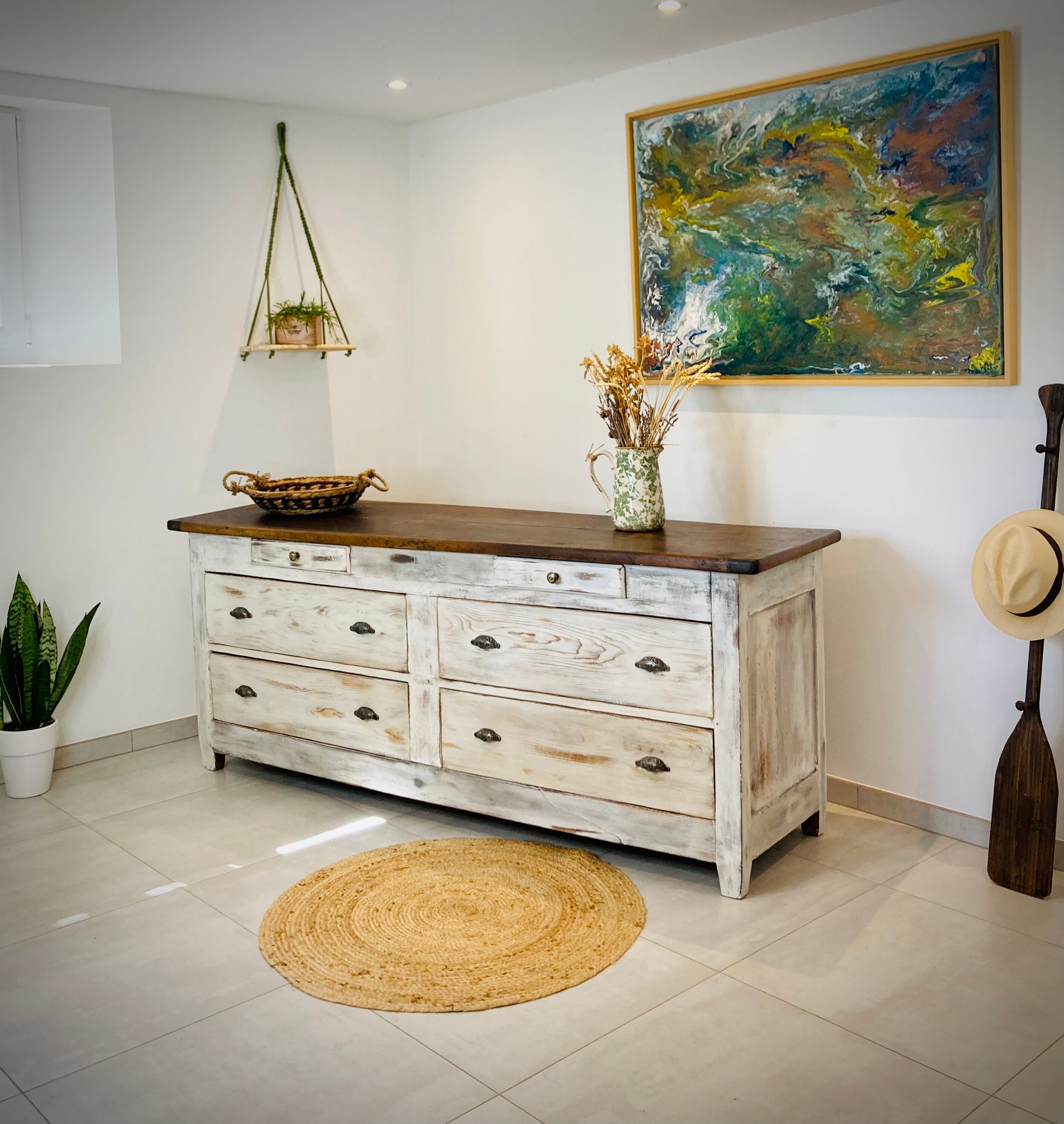 Trade furniture