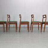 Ensemble moderne scandinave de 5 chaises de salle à manger en teck et vert