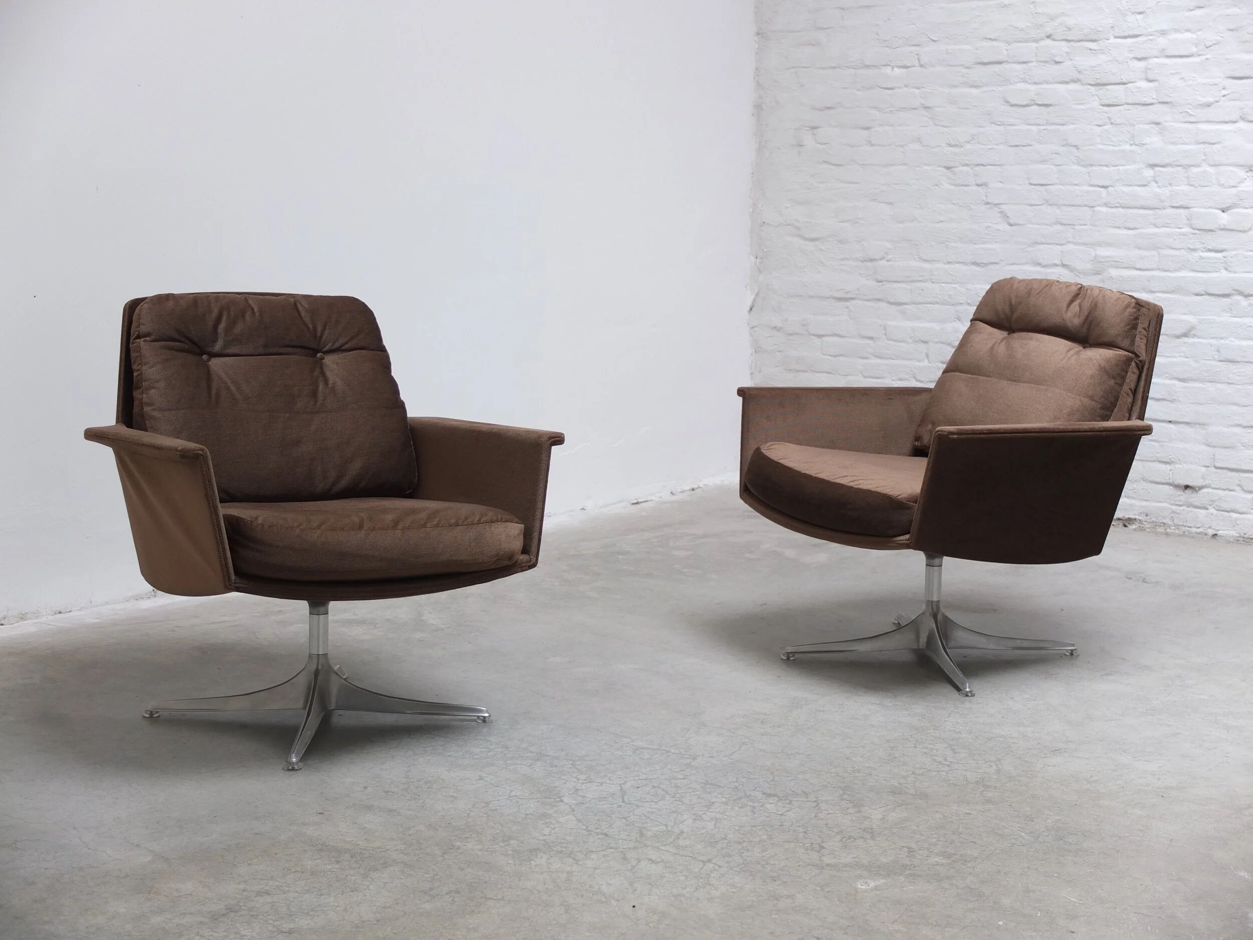Paire de fauteuils pivotants 'Sedia' par Horst Brüning pour COR, 1972