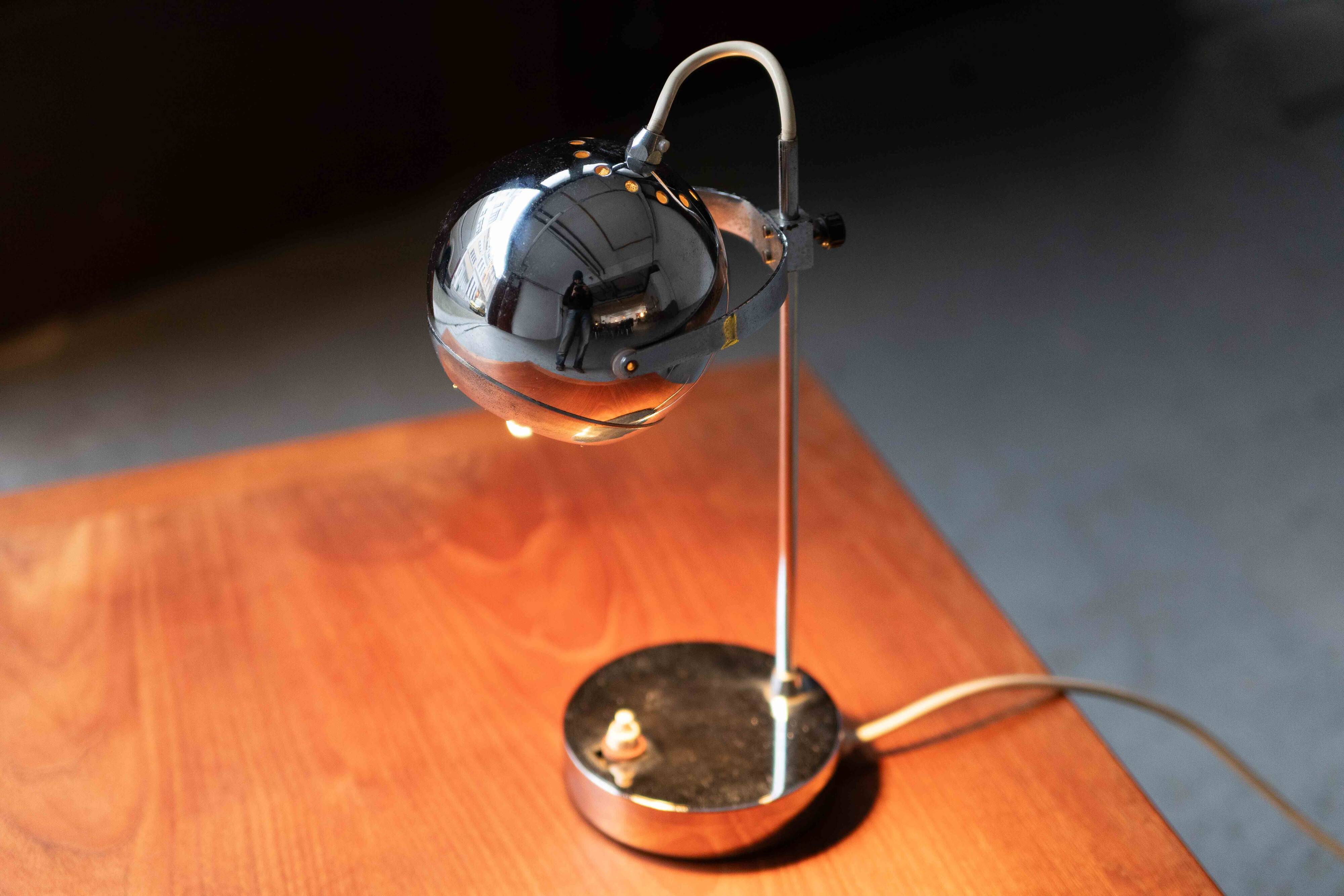 Eyeball table lamp, Italian design