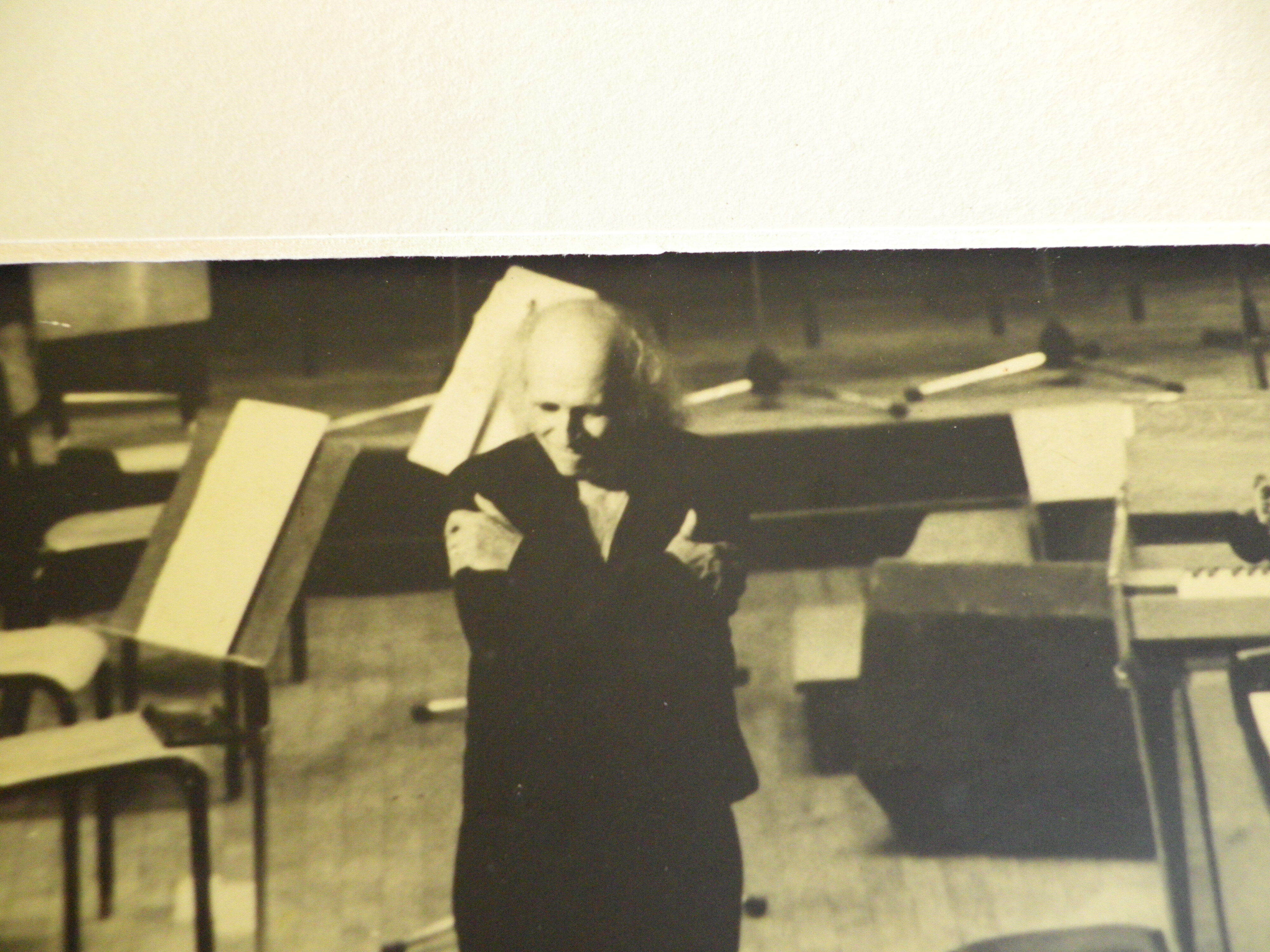 Photograph of Léo Férré