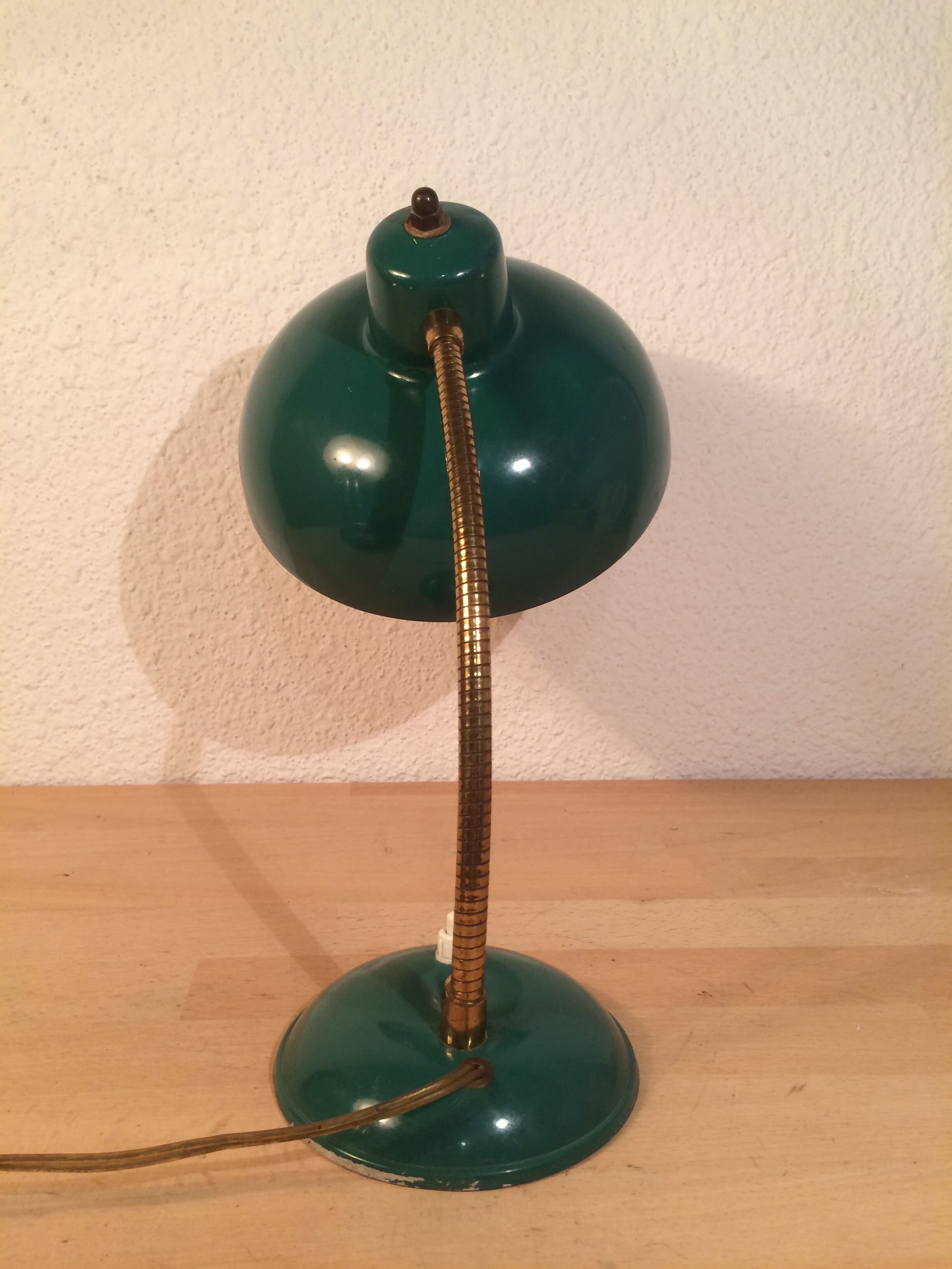 Green flexible desk lamp, 50s,vintage metal