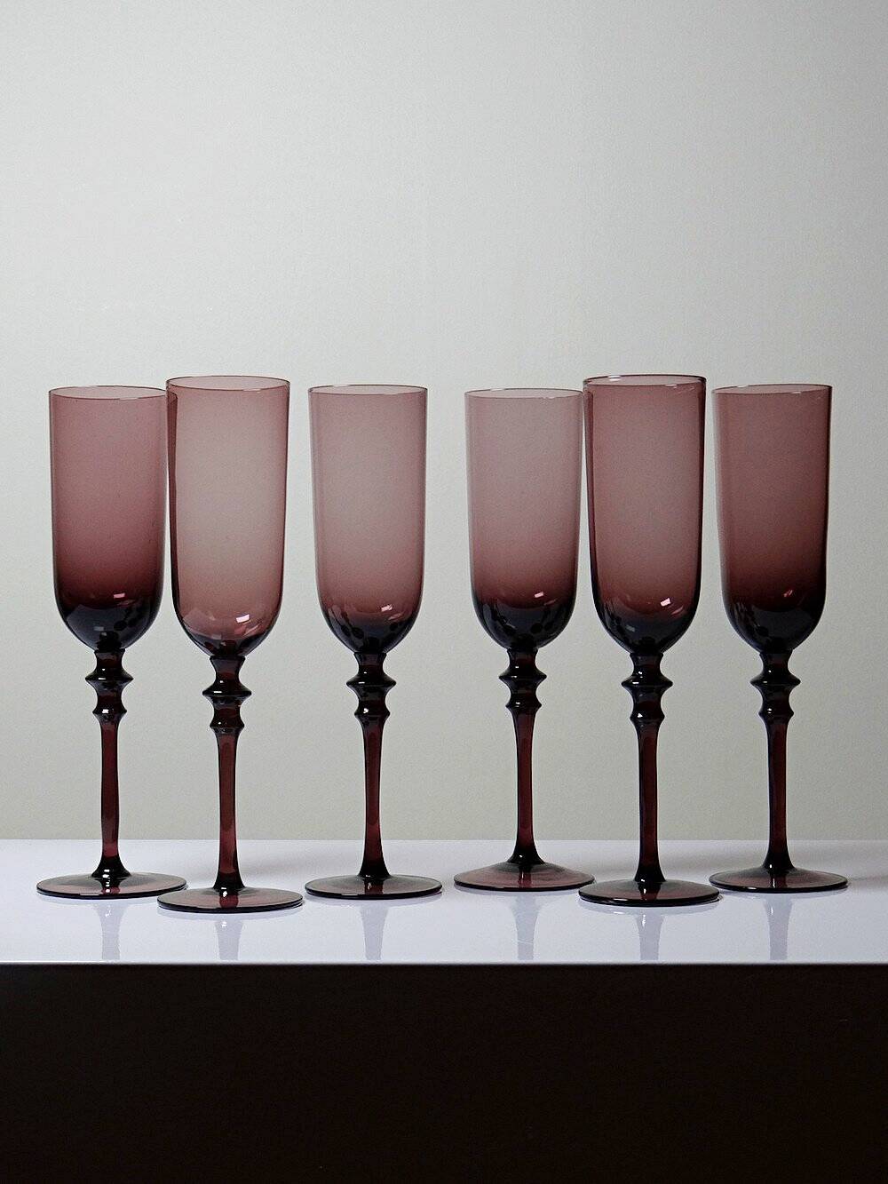 Set of 6 large vintage 70s-80s champagne flutes, violet blown glass