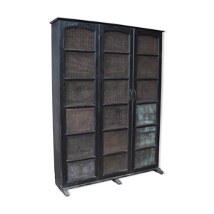 Armoire grillagée en teck laqué
