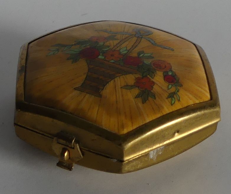 Houbigant powder maker