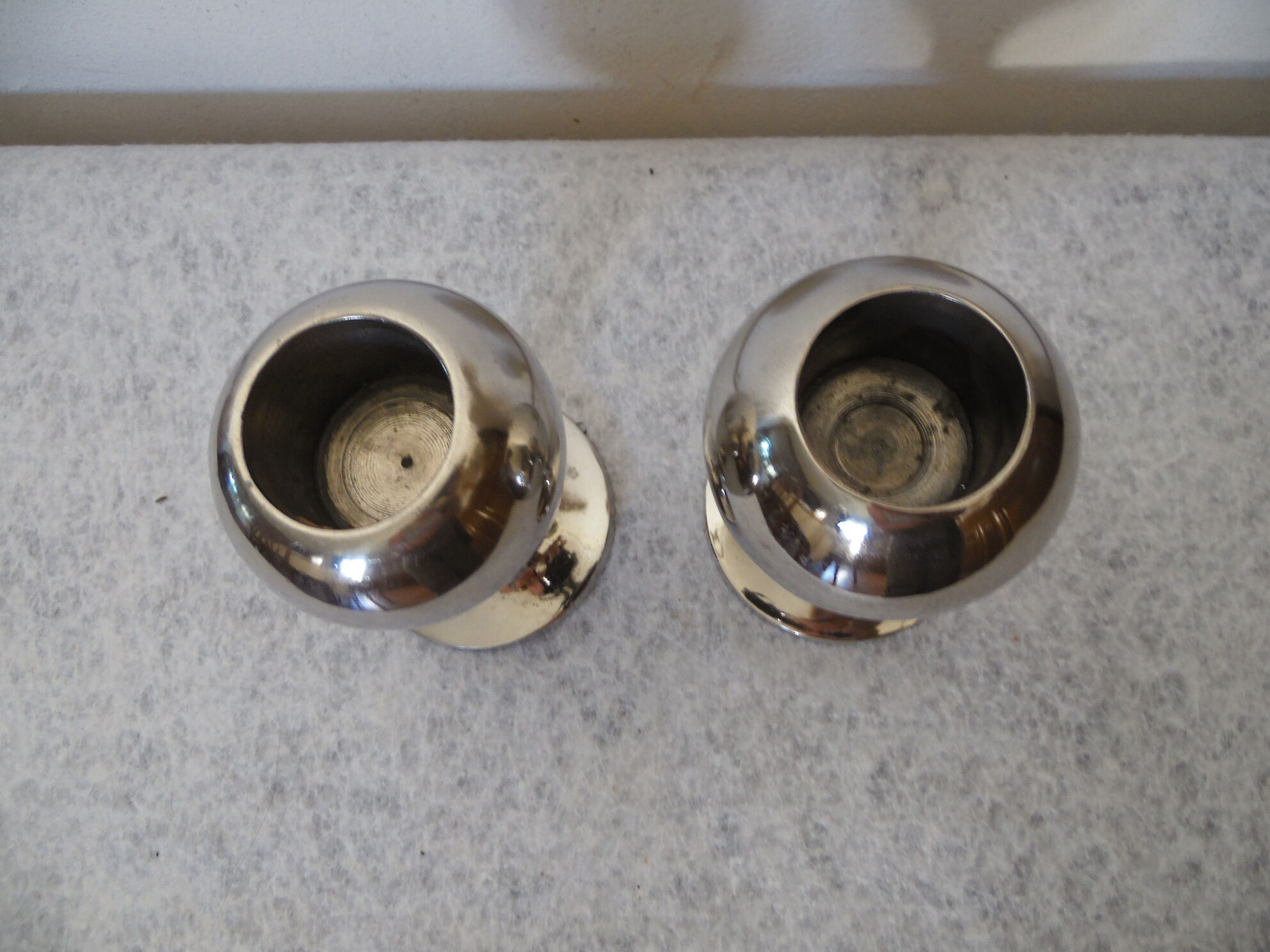 Scandinavian candlesticks duo