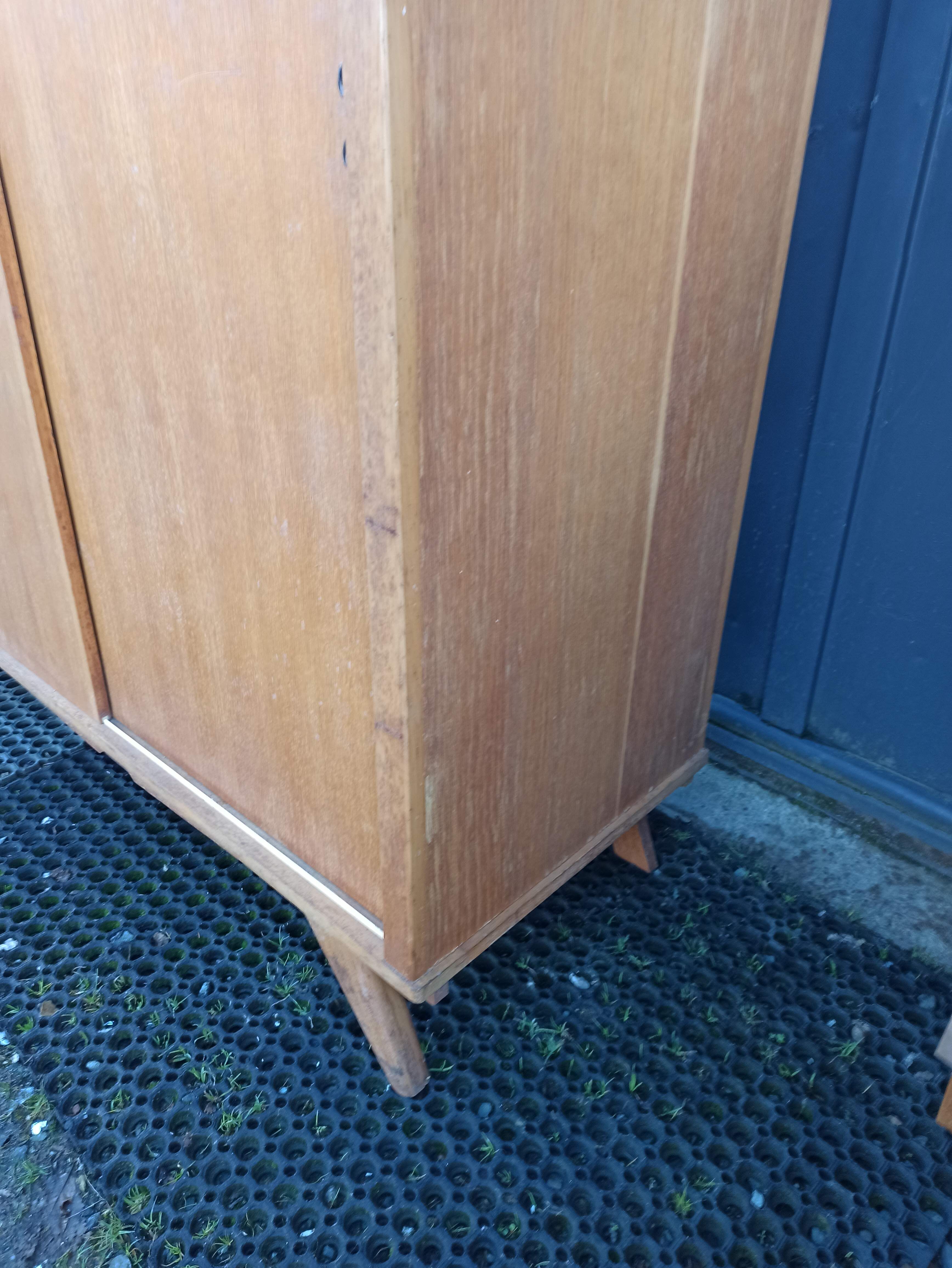Linen wardrobe wardrobe year 50 - 2 sliding doors