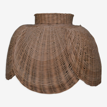 Handcrafted suspension woven wicker flower