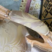 Paire de fauteuils cabriolets de style Louis XV