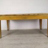 Farm table