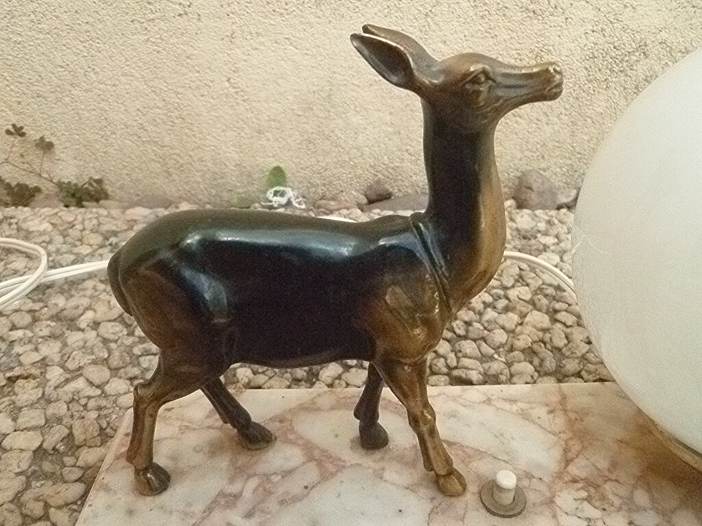 Art deco bedside lamp