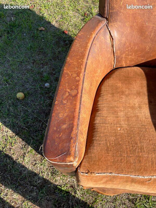 1930s leather club armchair