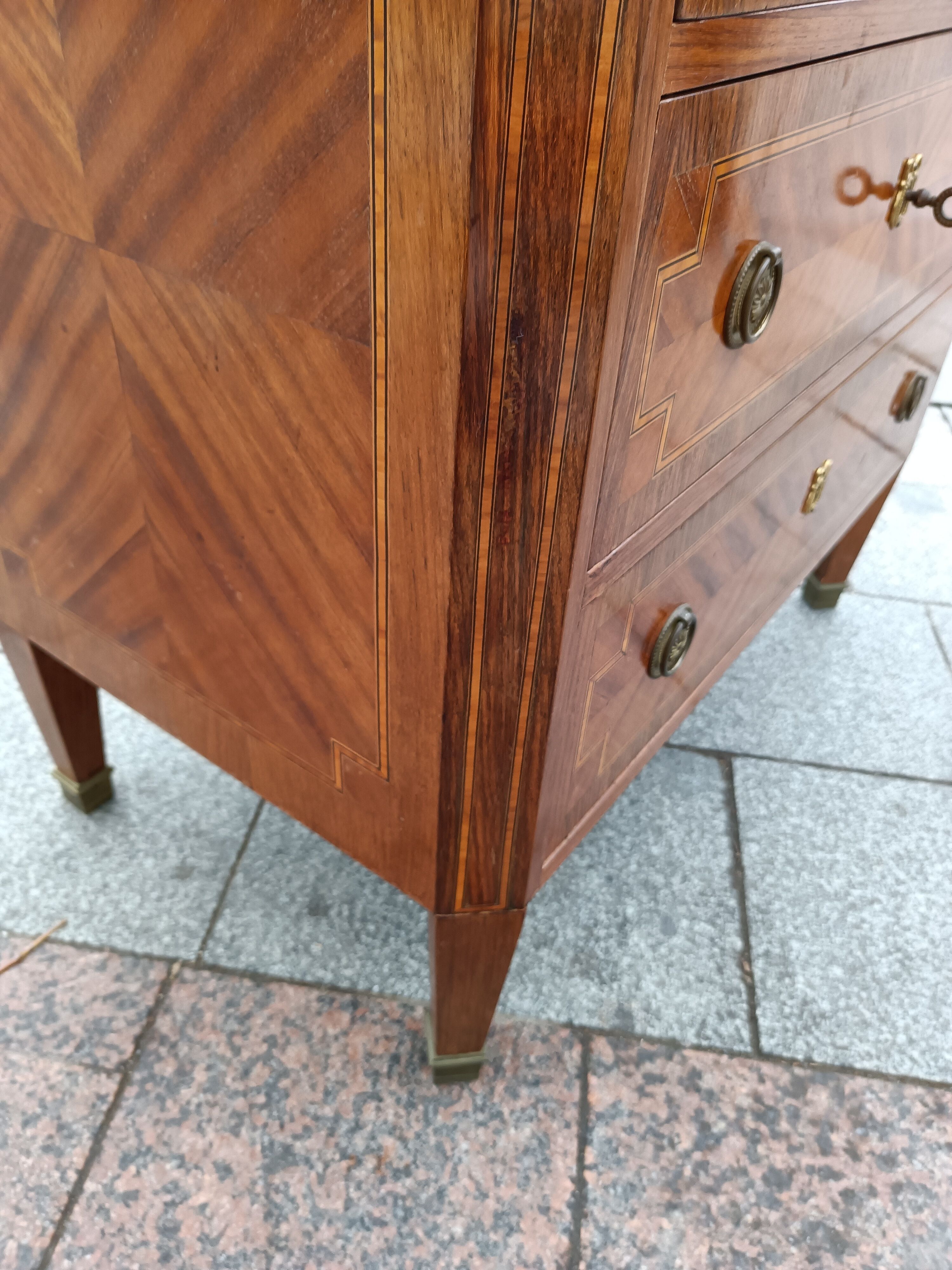 Old Louis XVI style chest of drawers in marquetry