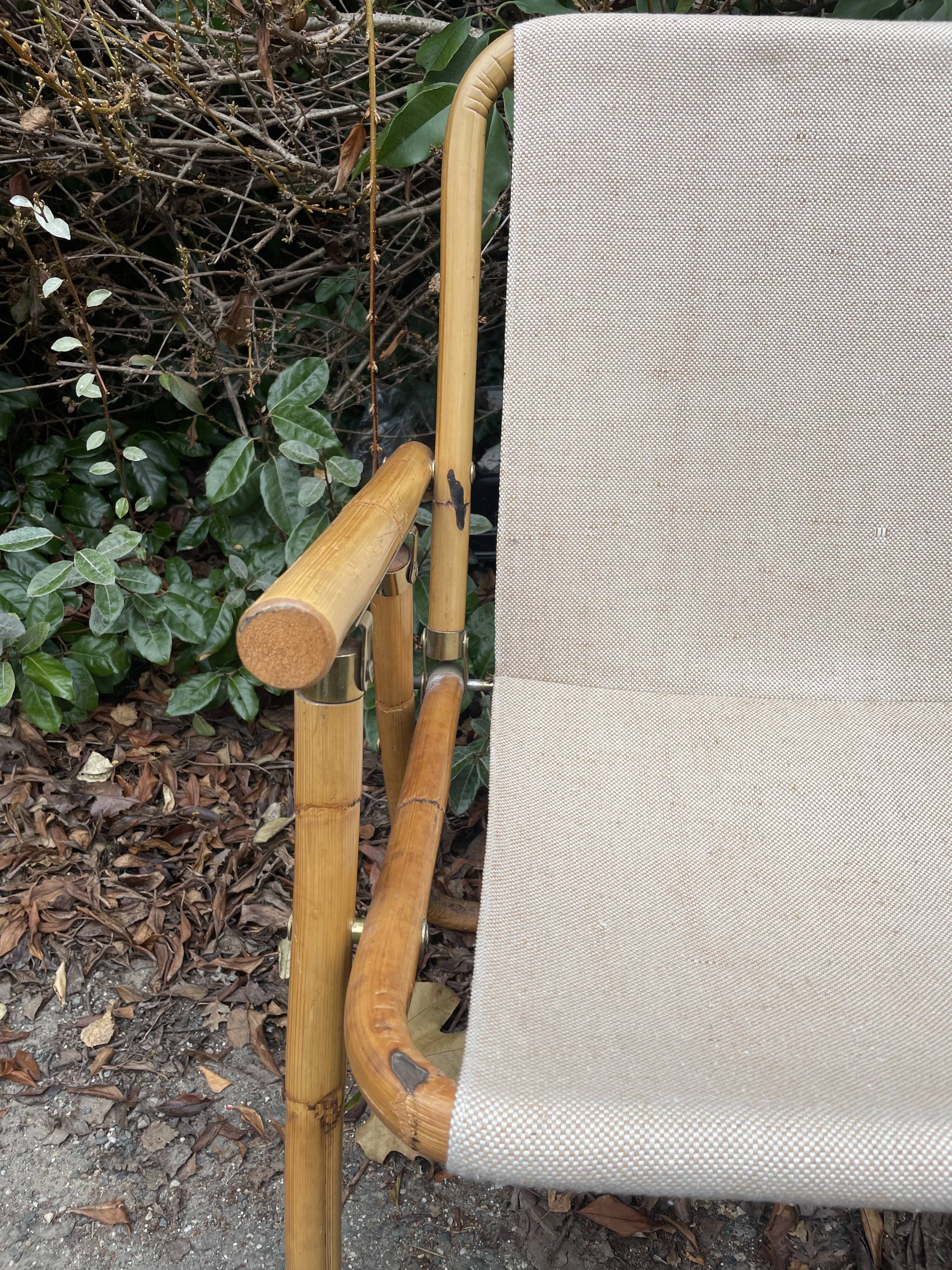 Rattan armchair and foldable canvas