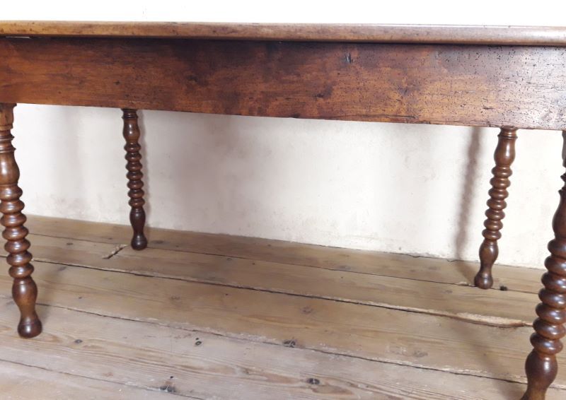Walnut farmtable, 19th