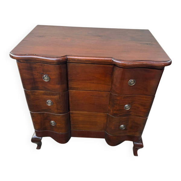 Commode sauteuse galbée style Louis XV