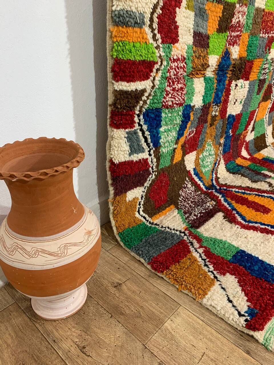 Handmade moroccan berber rug 243 x 157 cm