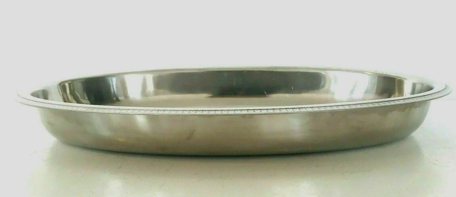 Lot of four dishes and two silver metal steels Maison Royal BB France