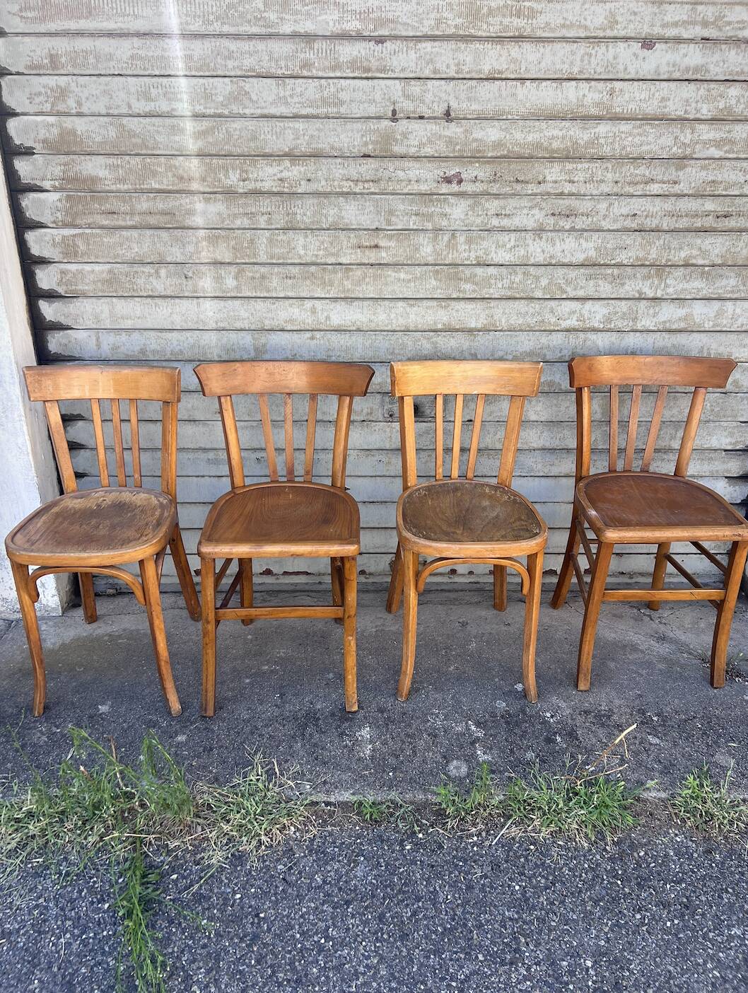 (Lot) 4 vintage wooden bistro chairs by Baumann