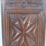 Standing man Louis XIII in oak