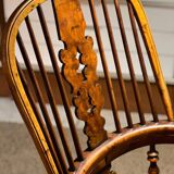 Large Victorian Windsor Armchair in Elm, 19th Century