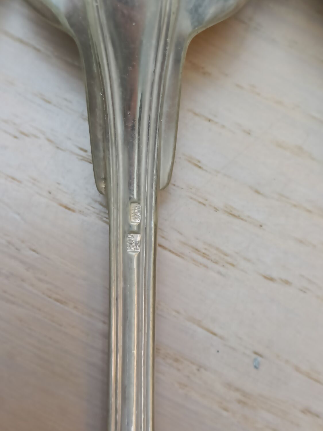 Silvered metal cutlery