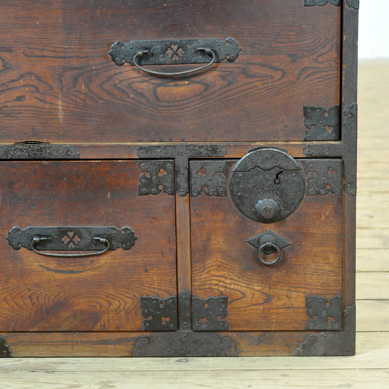 Commode Tansu japonaise, vers 1870