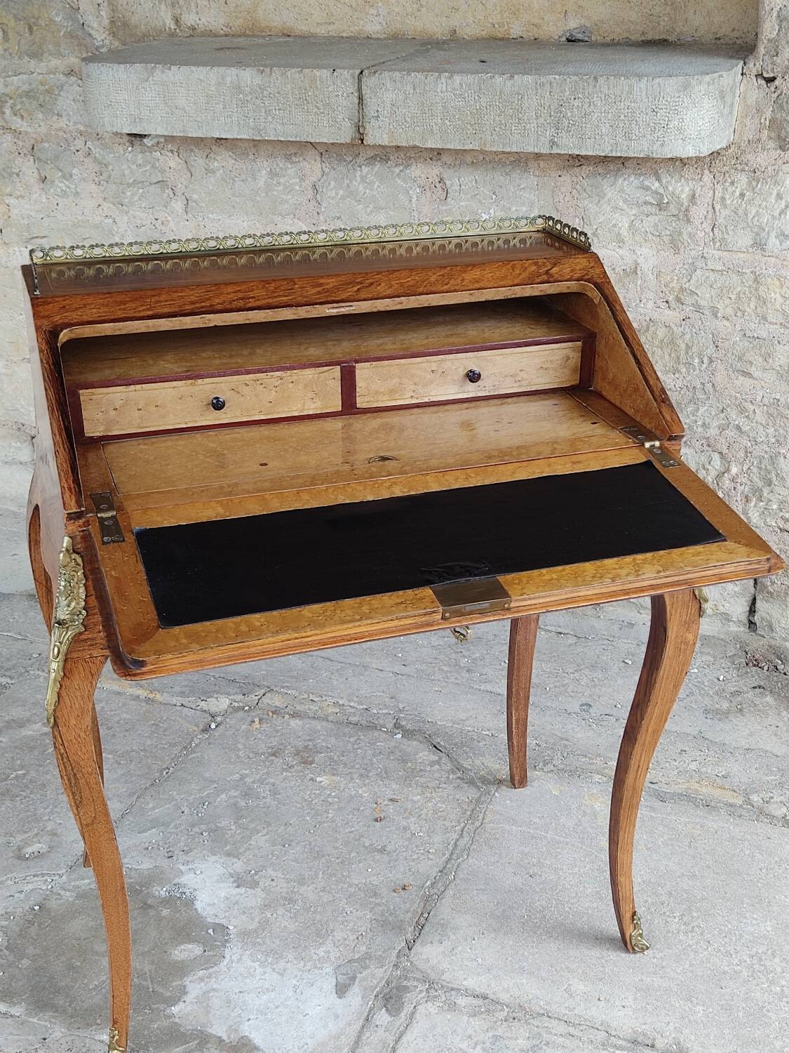 Sloped desk in Louis XV style
