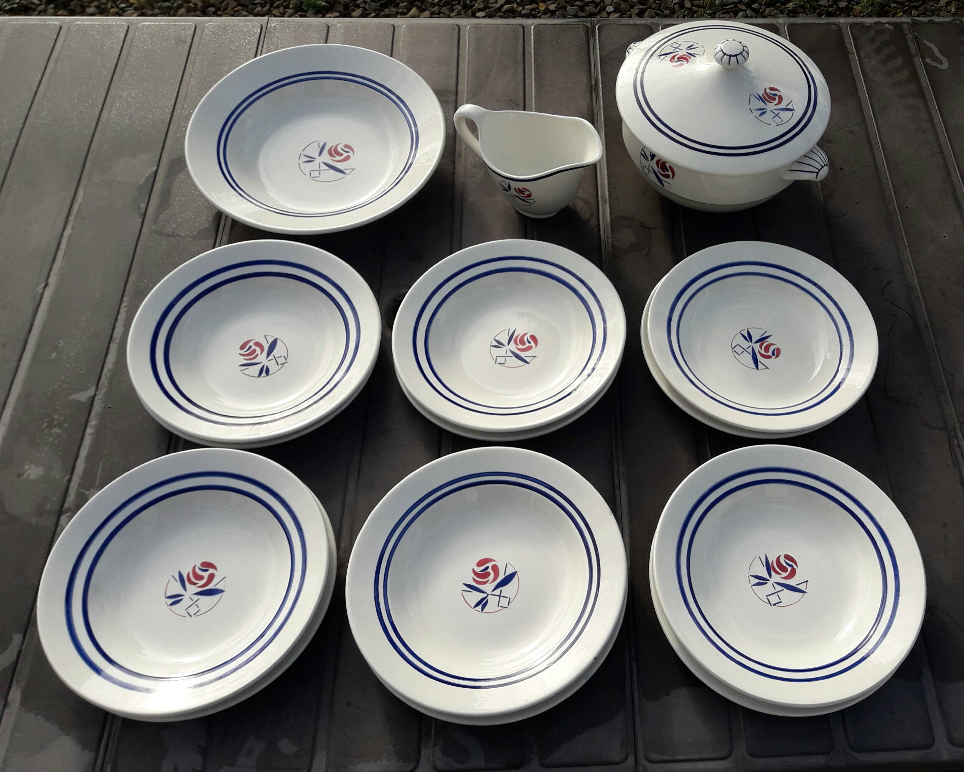 Dinnerware set for 6 people 15 pieces Sarreguemines model Marianne