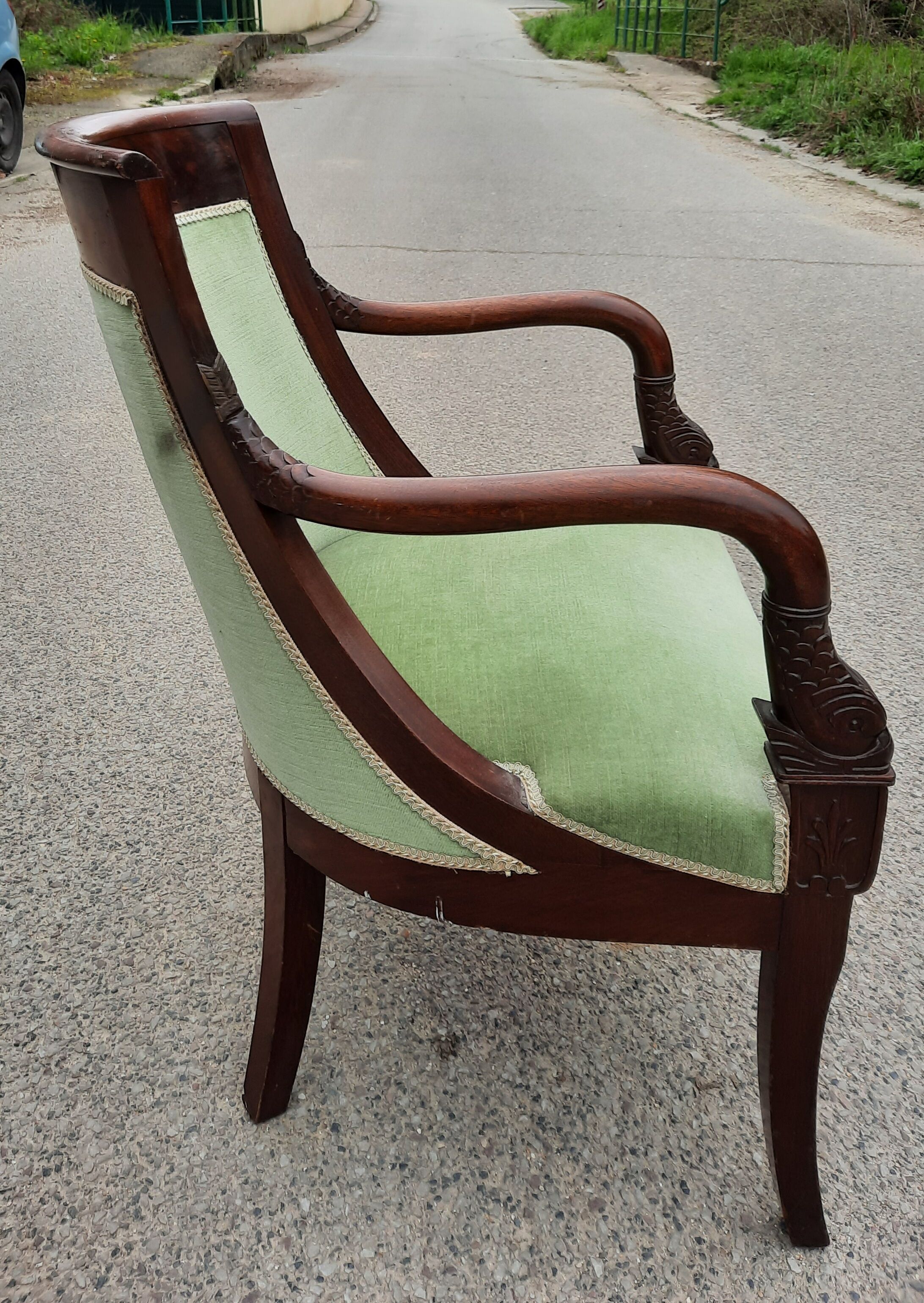 Dining armchair