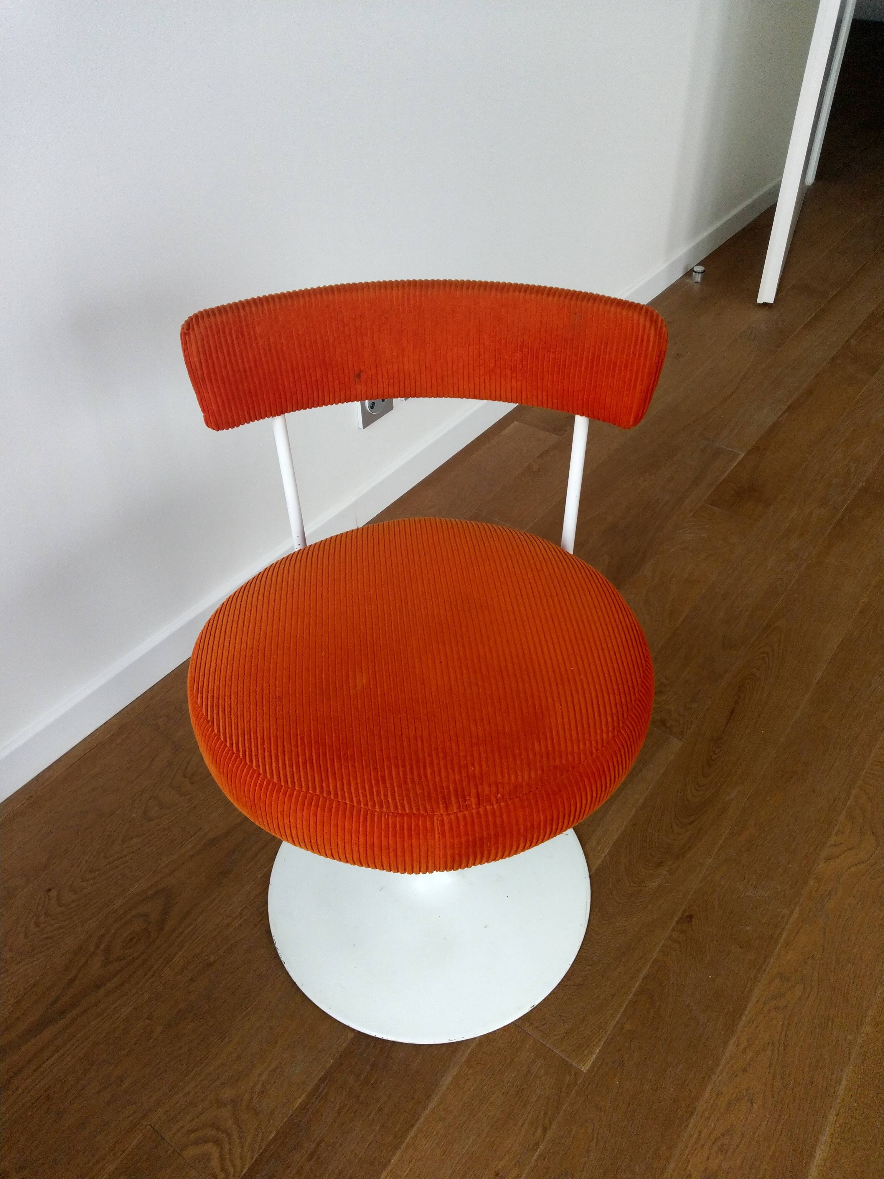 pair of tulip chair